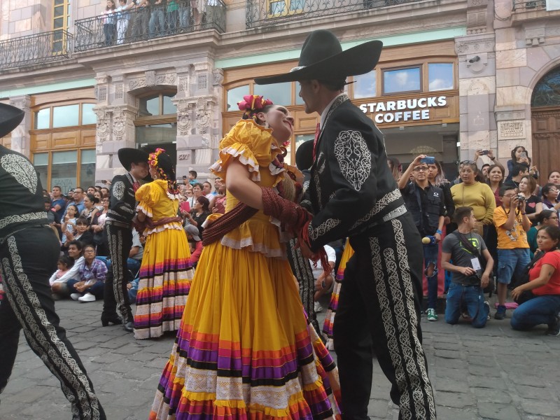 El folclor se apodera de Zacatecas