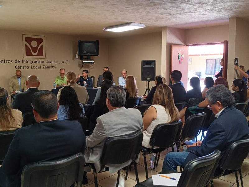 Zamora realiza Foro de Justicia Cívica con mejores propuestas para su implementación