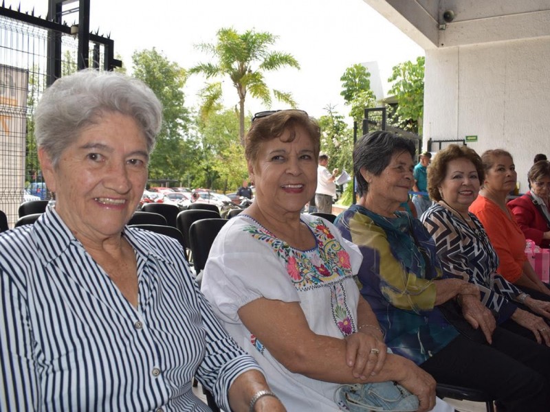 Zapopan festeja a los adultos mayores