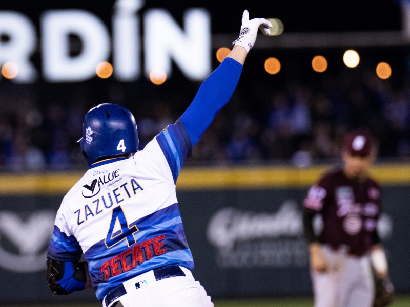 Zazuetazo deja tendidos a Tomateros