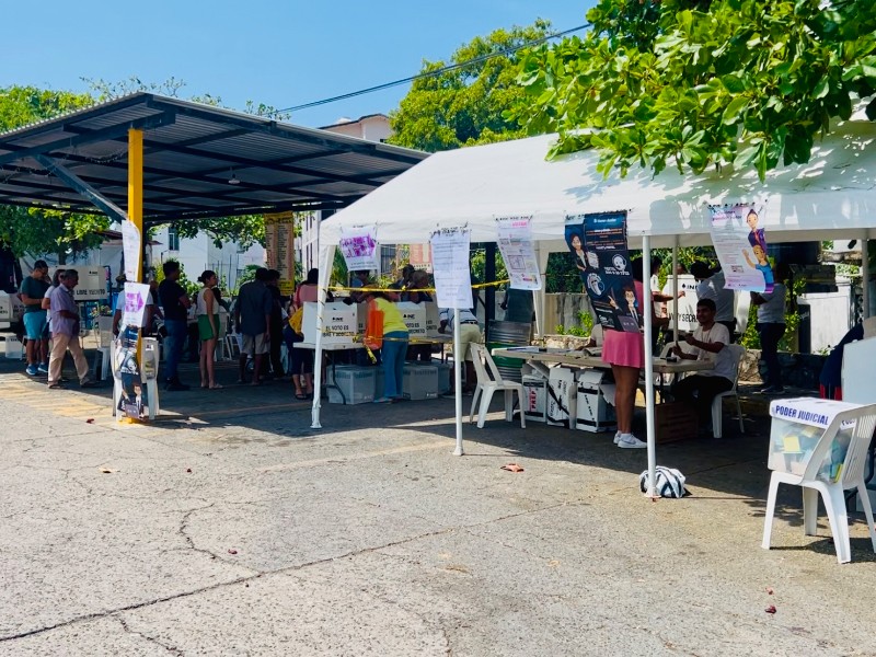 Zihuatanejo: pocos salieron a votar en elecciones judiciales