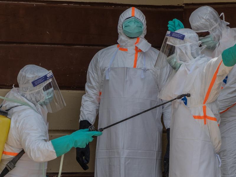 Ébola golpea al personal médico en Congo: 75 trabajadores sanitarios contagiados